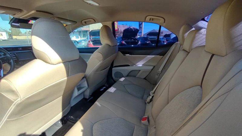 2019 Toyota Camry SE