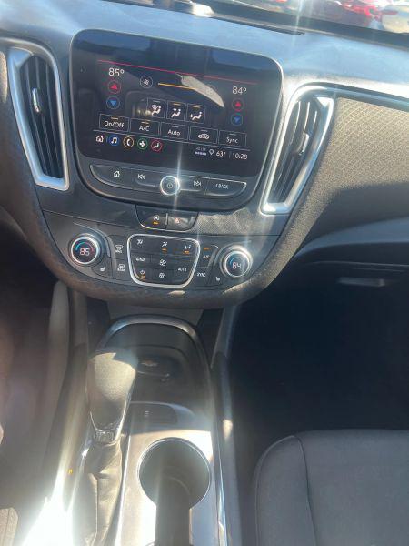 2022 Chevrolet Malibu FWD LT
