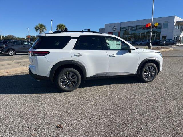 2025 Nissan Pathfinder SV FWD