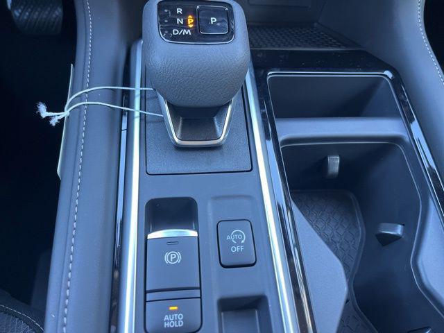 2025 Nissan Pathfinder SV FWD