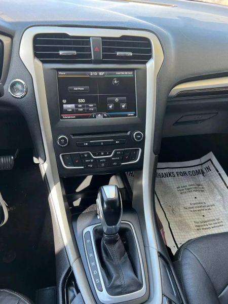 2016 Ford Fusion SE