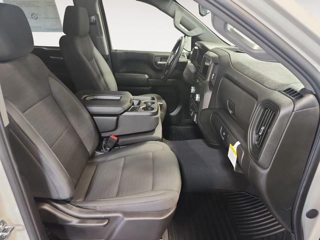2026 GMC Sierra 1500 Crew Cab, Standard Bed, Pro, 4WD