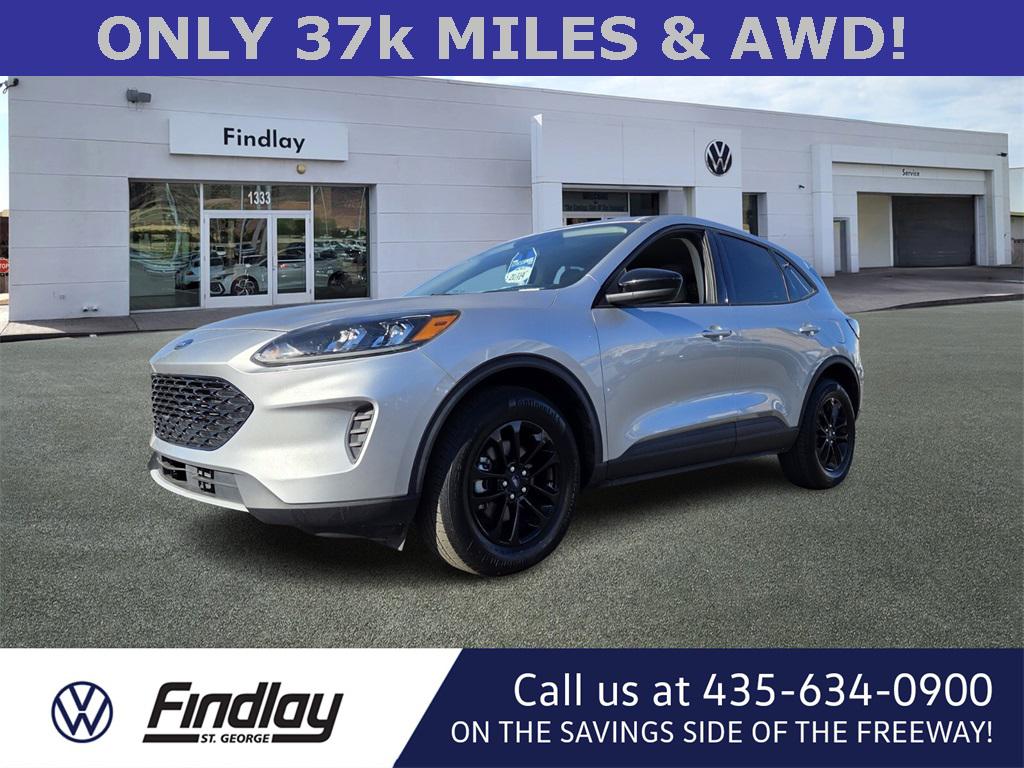 2020 Ford Escape SE's photo