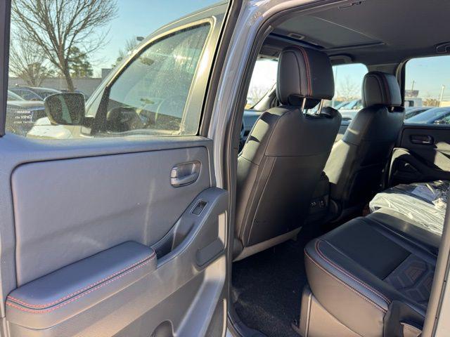 2026 Nissan Frontier Crew Cab PRO-4X 4x4