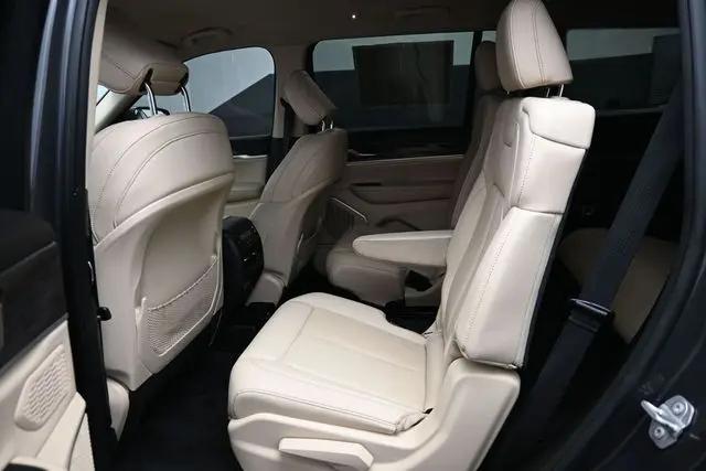 2022 Jeep Grand Cherokee L Limited 4x2
