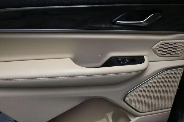 2022 Jeep Grand Cherokee L Limited 4x2