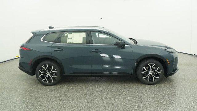 2025 Toyota Crown Signia XLE