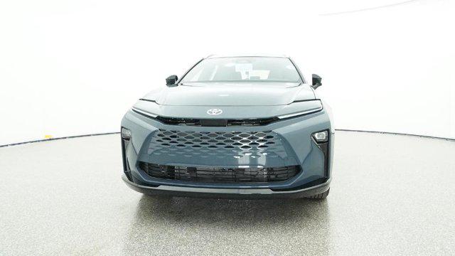 2025 Toyota Crown Signia XLE
