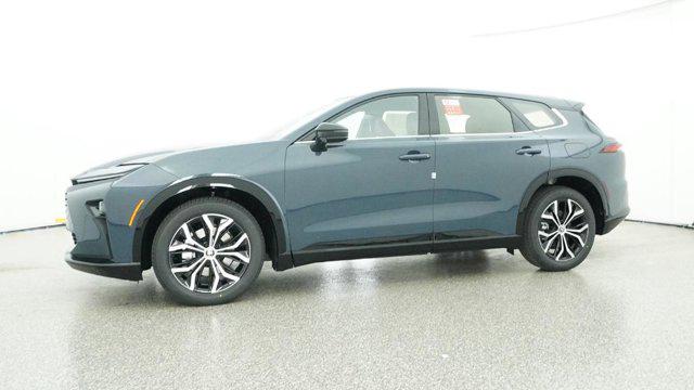 2025 Toyota Crown Signia XLE