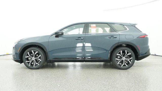 2025 Toyota Crown Signia XLE