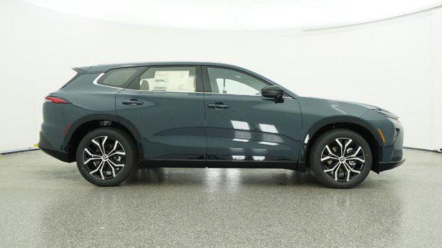 2025 Toyota Crown Signia XLE