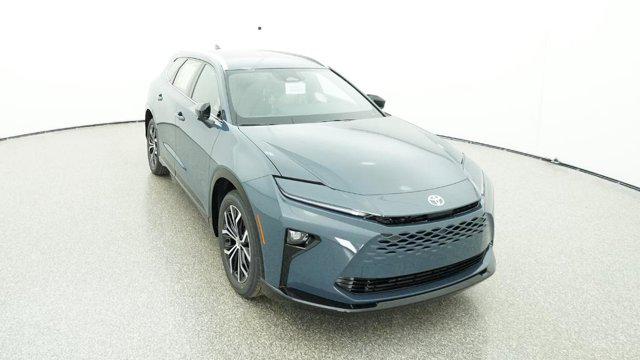 2025 Toyota Crown Signia XLE