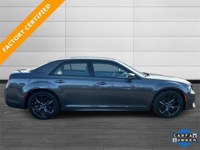 2021 Chrysler 300 Touring L