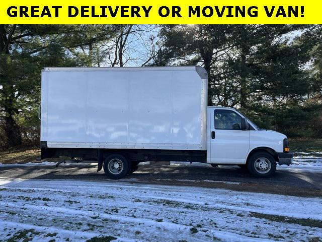 2016 Chevrolet Express Cutaway 3500 2016 Chevrolet Express Cutaway 3500