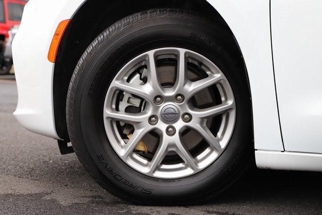 2024 Chrysler Pacifica Touring L 2024 Chrysler Pacifica Touring L