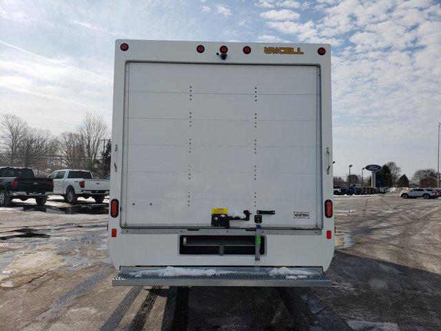 2026 Ford E-450 Cutaway BASE