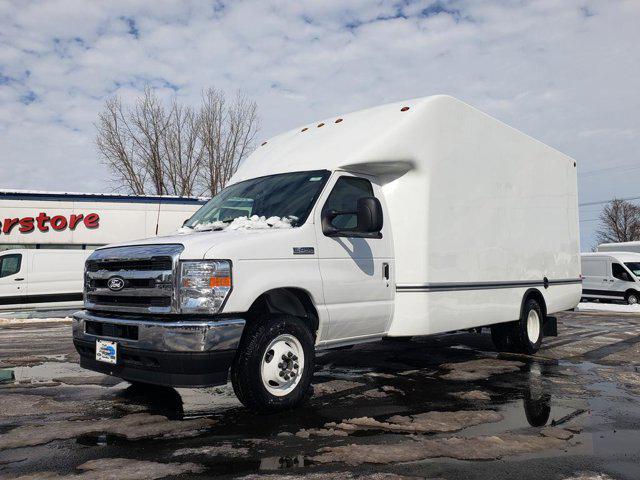 2026 Ford E-450 Cutaway BASE