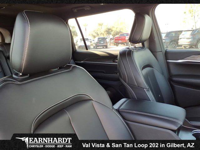 2025 Jeep Grand Cherokee L Limited 4x4