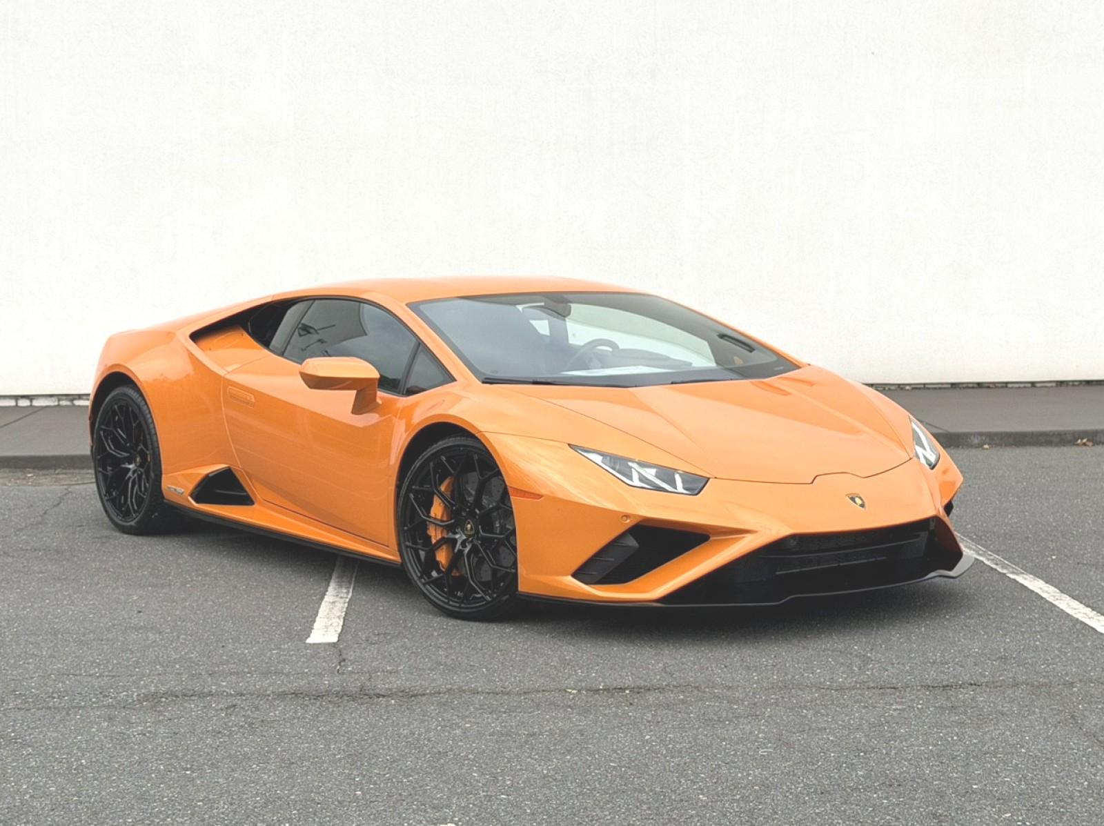 /2023 Lamborghini Huracan-Evo