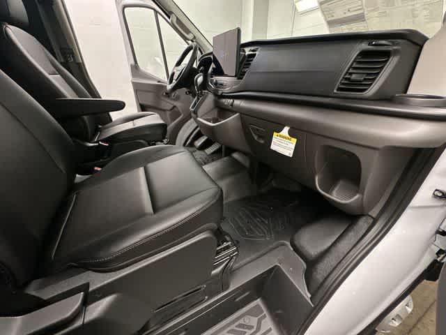 2026 Ford Transit Cargo Van T-250 148 Med Rf 9150 GVWR AWD