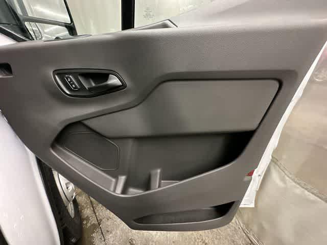 2026 Ford Transit Cargo Van T-250 148 Med Rf 9150 GVWR AWD