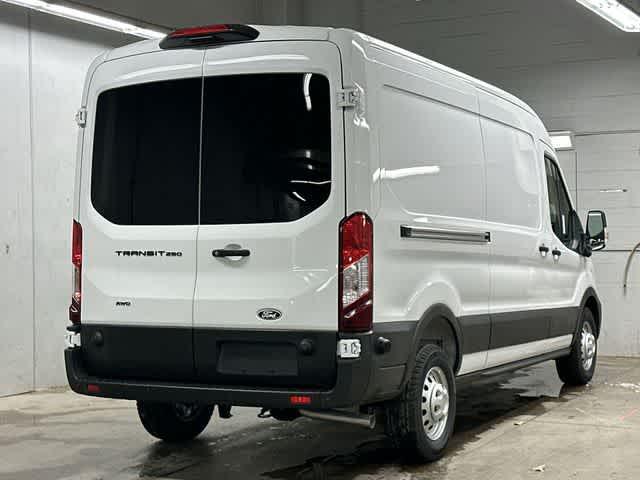 2026 Ford Transit Cargo Van T-250 148 Med Rf 9150 GVWR AWD