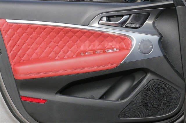 2025 Genesis G70 3.3T RWD Sport Advanced