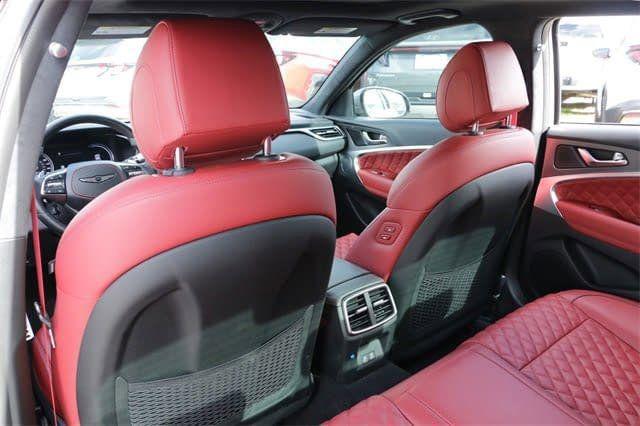 2025 Genesis G70 3.3T RWD Sport Advanced