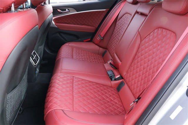 2025 Genesis G70 3.3T RWD Sport Advanced