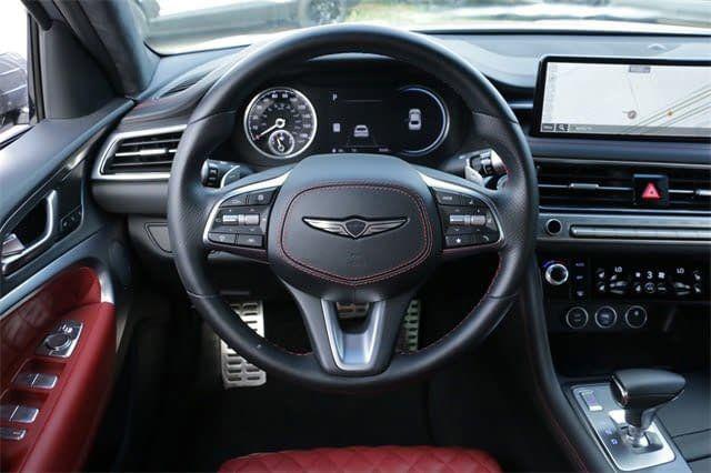 2025 Genesis G70 3.3T RWD Sport Advanced