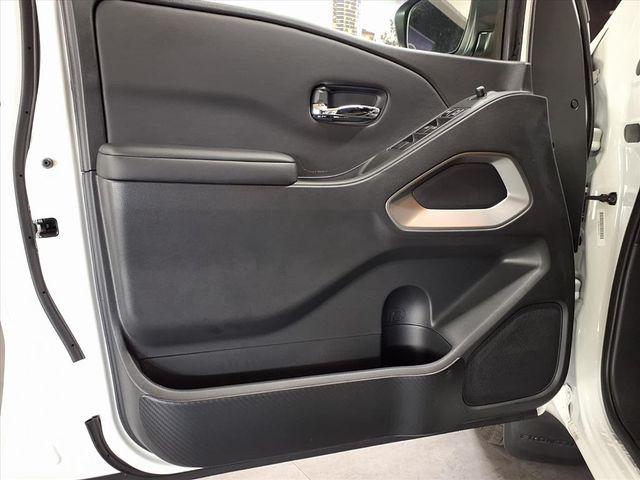 2026 Nissan Frontier Crew Cab SV 4x2