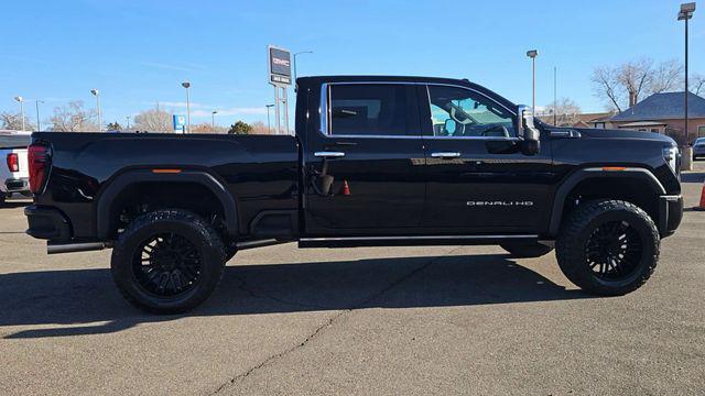 2026 GMC Sierra 2500HD Crew Cab, Standard Bed, Denali Ultimate, 4WD