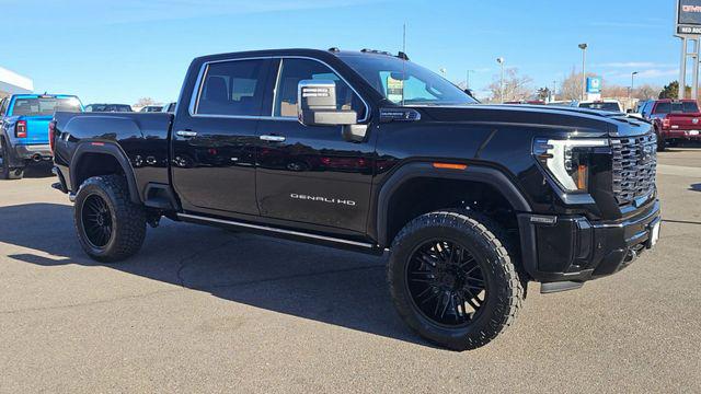 2026 GMC Sierra 2500HD Crew Cab, Standard Bed, Denali Ultimate, 4WD