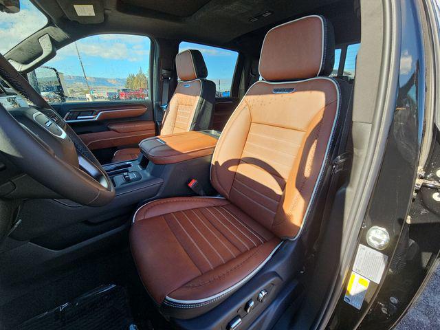 2026 GMC Sierra 2500HD Crew Cab, Standard Bed, Denali Ultimate, 4WD