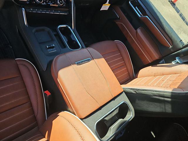 2026 GMC Sierra 2500HD Crew Cab, Standard Bed, Denali Ultimate, 4WD