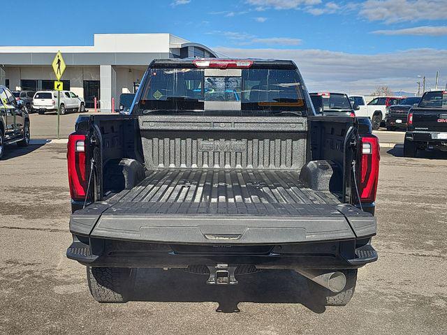 2026 GMC Sierra 2500HD Crew Cab, Standard Bed, Denali Ultimate, 4WD