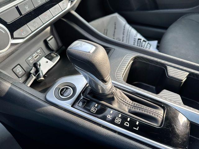 2024 Nissan Sentra SV Xtronic CVT