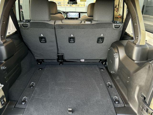 2025 Jeep Wrangler 4-Door Summit 4x4