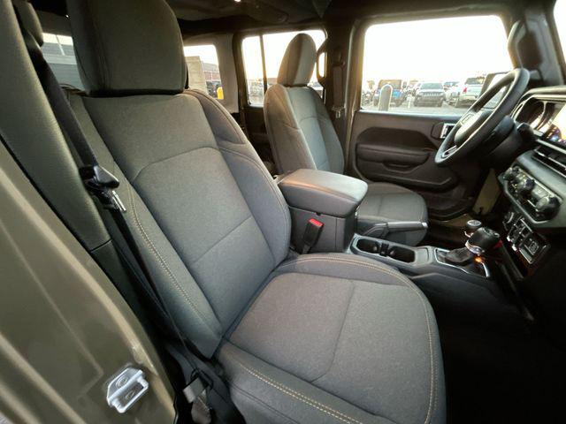 2025 Jeep Wrangler 4-Door Summit 4x4