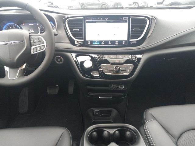 2025 Chrysler Pacifica PACIFICA SELECT