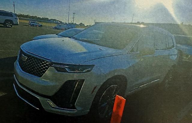 2025 Cadillac XT6 FWD Premium Luxury 2025 Cadillac XT6 FWD Premium Luxury