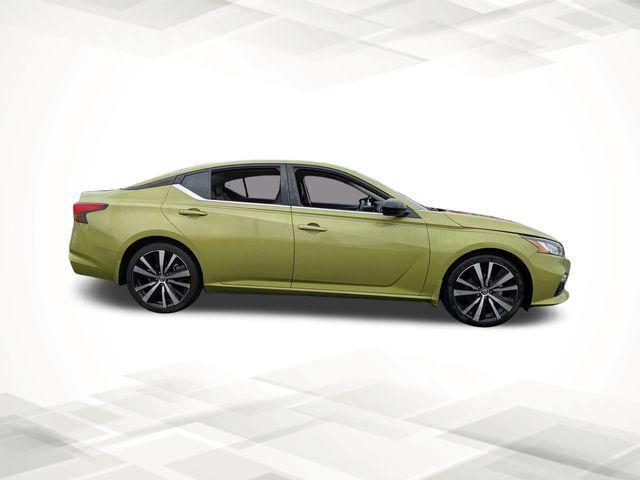 2022 Nissan Altima SR FWD 2022 Nissan Altima SR FWD