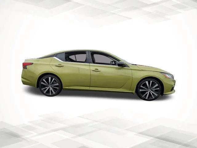 2022 Nissan Altima SR FWD 2022 Nissan Altima SR FWD