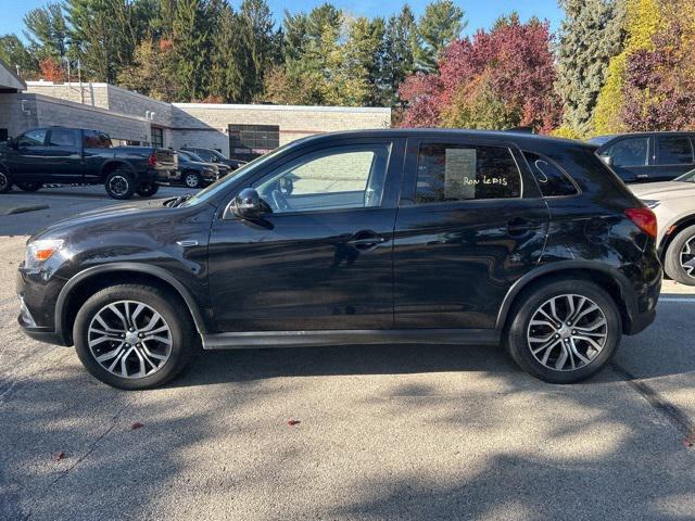 2017 Mitsubishi Outlander Sport 2.0 LE 2017 Mitsubishi Outlander Sport 2.0 LE