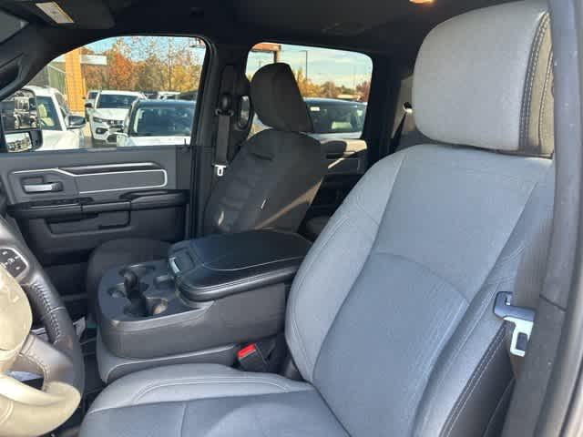 2023 RAM 2500 Big Horn Crew Cab 4x4 64 Box 2023 RAM 2500 Big Horn Crew Cab 4x4 64 Box