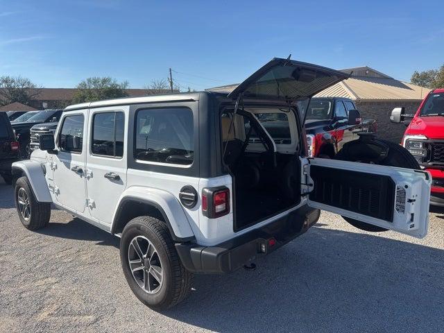 2023 Jeep Wrangler 4-Door Sahara 4x4 2023 Jeep Wrangler 4-Door Sahara 4x4
