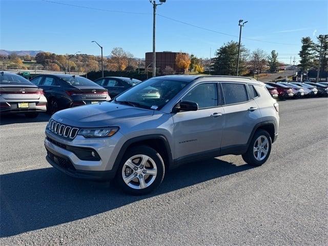 2024 Jeep Compass Latitude 4x4 2024 Jeep Compass Latitude 4x4