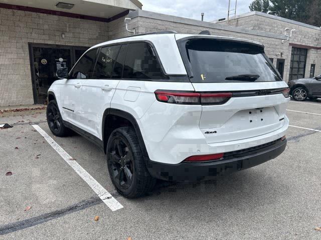 2023 Jeep Grand Cherokee Limited 4x4 2023 Jeep Grand Cherokee Limited 4x4