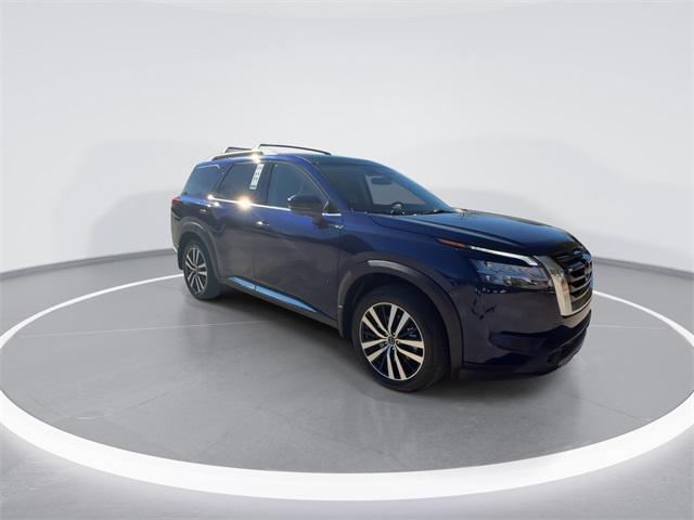 2024 Nissan Pathfinder Platinum FWD