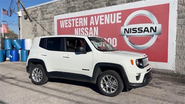 2023 Jeep Renegade Latitude 4x4 2023 Jeep Renegade Latitude 4x4